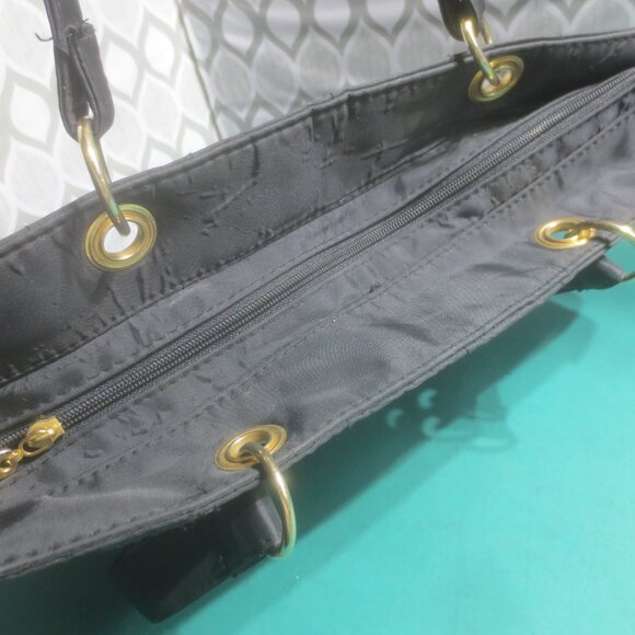 Jones New York Quilted Pattern Black Nylon Top Handle Purse. - Picture 7 of 10